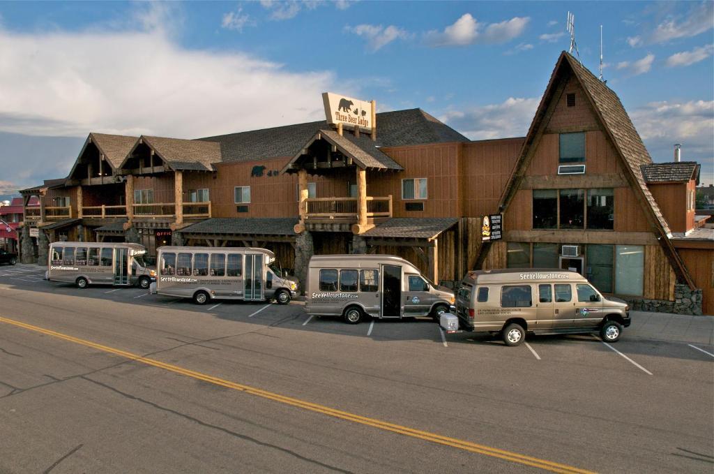 Three Bear Lodge West Yellowstone Exterior photo