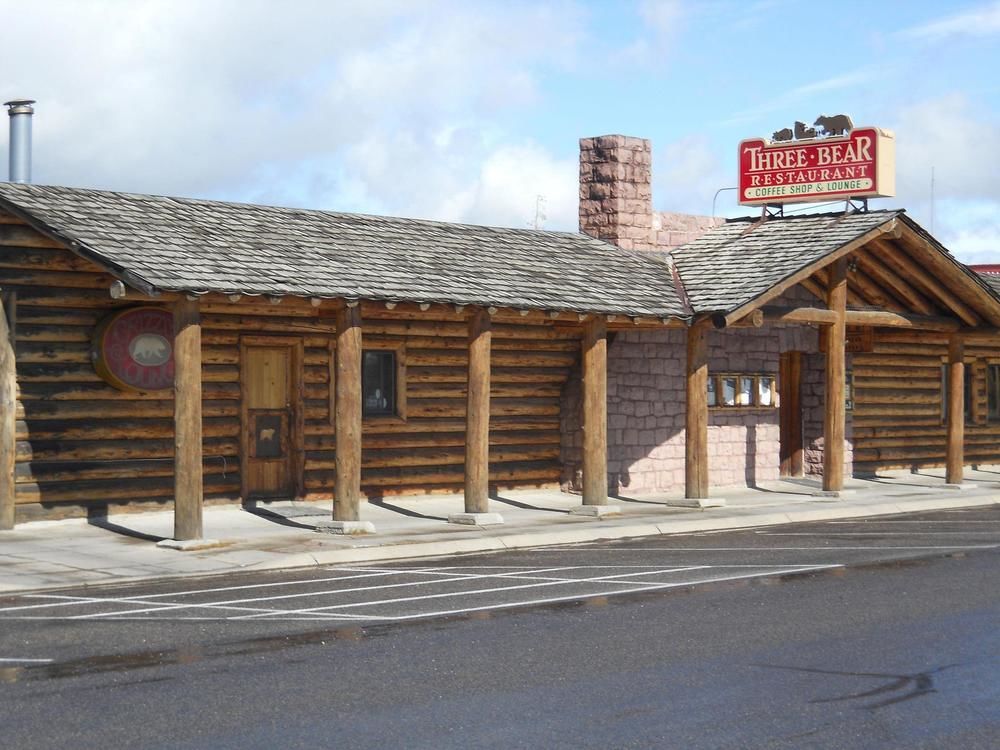 Three Bear Lodge West Yellowstone Exterior photo